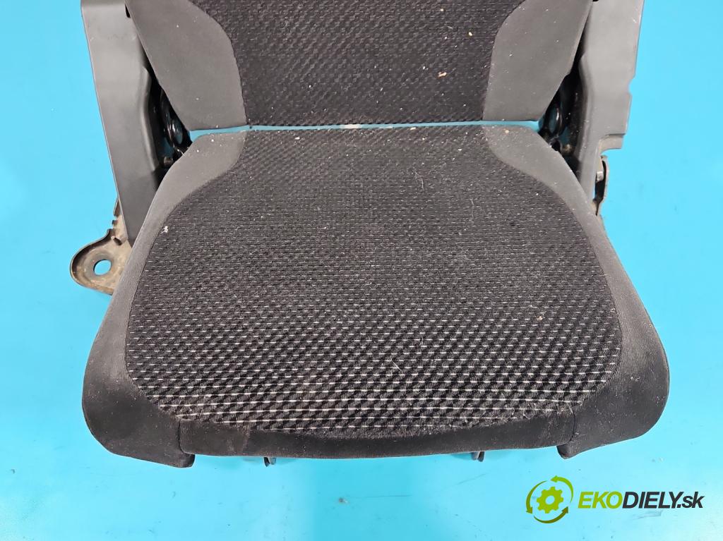 Citroen C4 Grand picasso I 2006-2013 1.8 16V EW7AF 125 HP manual 92 kW 1749 cm3 5- Sedačka zadné pravý III