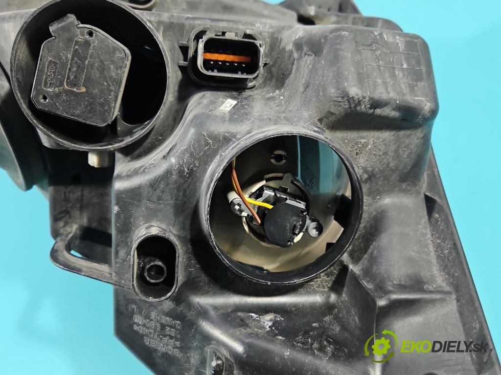 Citroen C4 Grand picasso I 2006-2013 1.8 16V EW7AF 125 HP manual 92 kW 1749 cm3 5- Reflektor: ľavý  (Kľučka dverí ostatné)