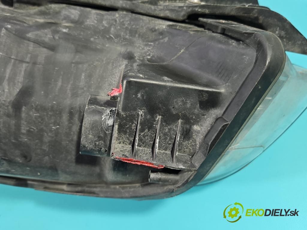 Citroen C4 Grand picasso I 2006-2013 1.8 16V EW7AF 125 HP manual 92 kW 1749 cm3 5- Reflektor: pravý  (Svetlo predné pravé)