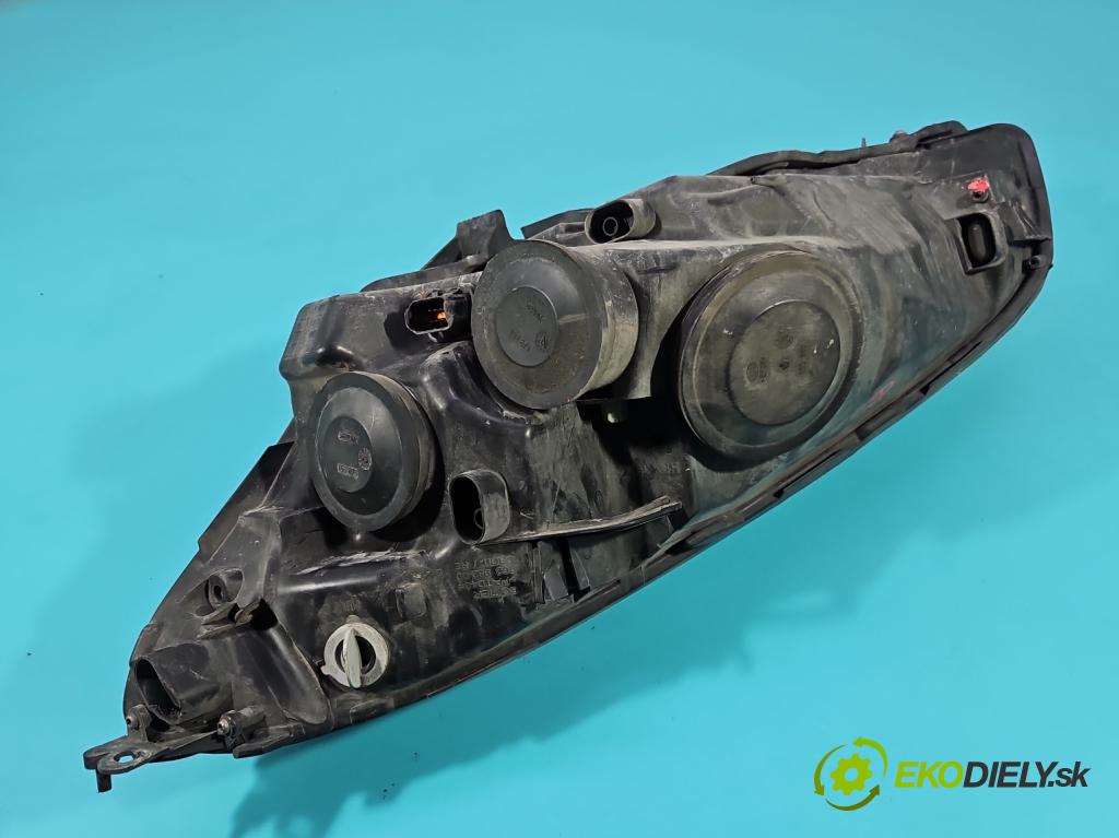 Citroen C4 Grand picasso I 2006-2013 1.8 16V EW7AF 125 HP manual 92 kW 1749 cm3 5- Reflektor: pravý  (Svetlo predné pravé)