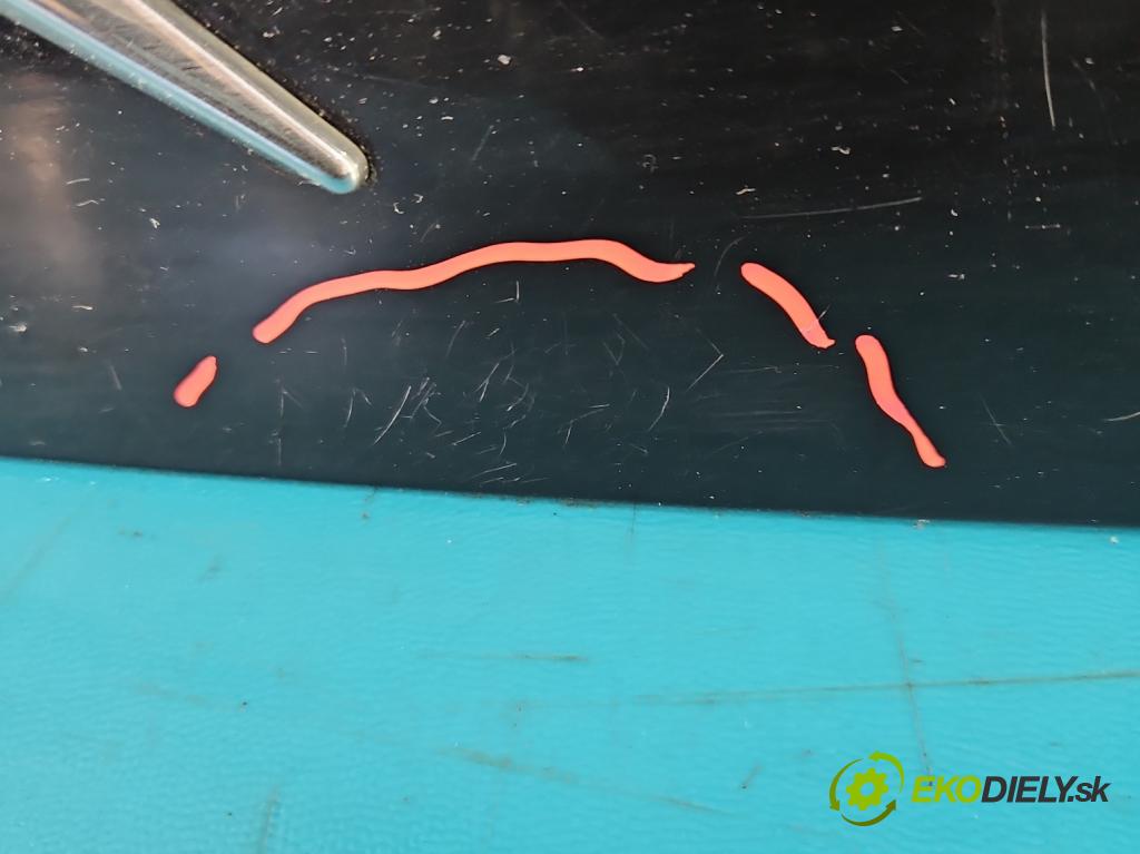 Citroen C2 1.1 8V 60 HP manual 44 kW 1124 cm3 3- zadna kufor  (Kapota zadná (kufor))