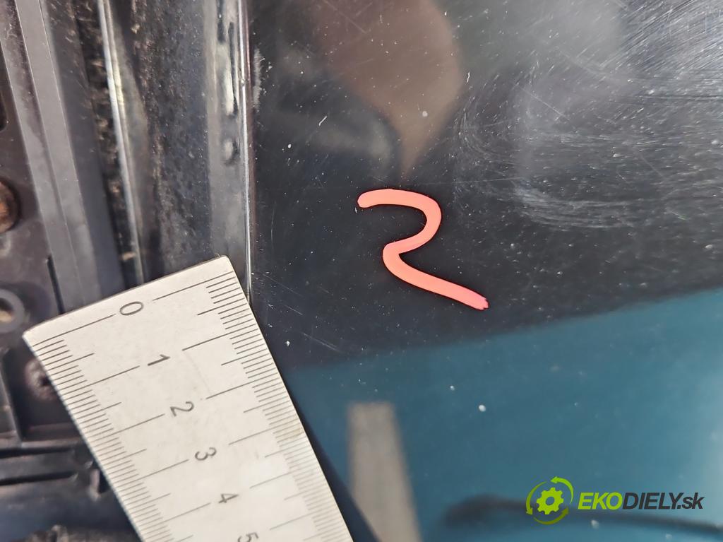 Citroen C2 1.1 8V 60 HP manual 44 kW 1124 cm3 3- zadna kufor  (Kapota zadná (kufor))