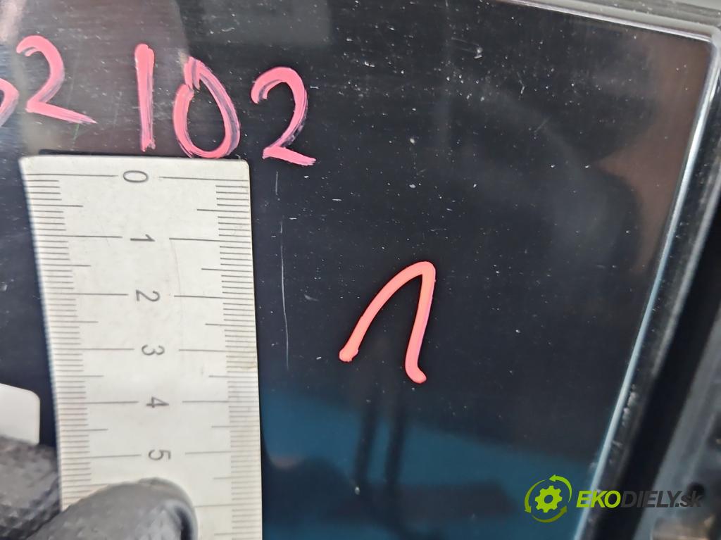 Citroen C2 1.1 8V 60 HP manual 44 kW 1124 cm3 3- zadna kufor  (Kapota zadná (kufor))