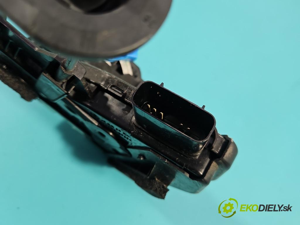 Kia Niro I 2016-2022 1.6 GDI 105 HP automatic 77 kW 1580 cm3 5- zámok zadné pravý 81420-G5000