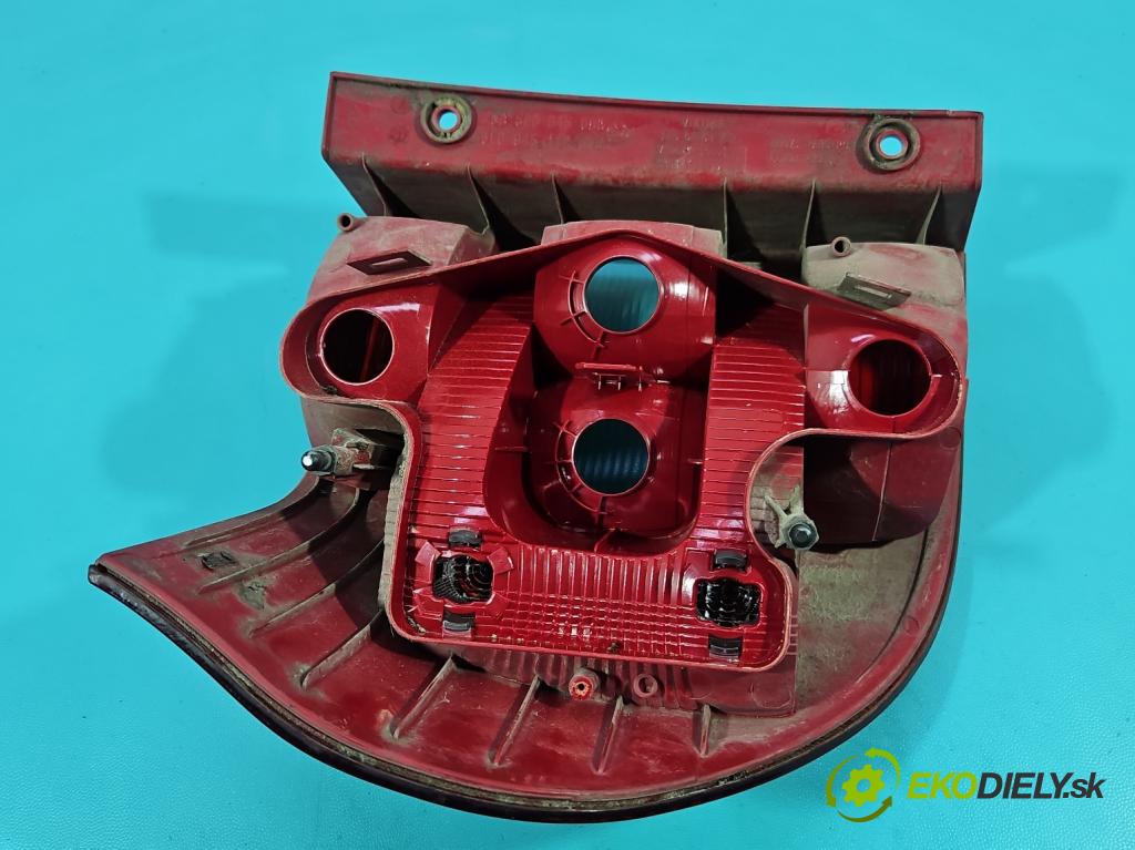 Skoda Yeti 2009-2017 2.0d 170 HP manual 125 kW 1968 cm3 5- svetlo / reflektor zadné pravé 5L0945096 (Kľučka dverí ostatné)