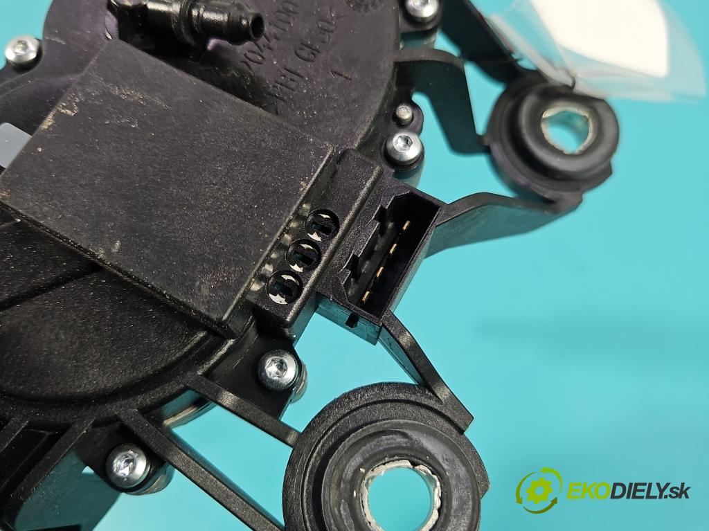 Skoda Yeti 2009-2017 2.0d 170 HP manual 125 kW 1968 cm3 5- motor stieračov zadné 5J7955711B