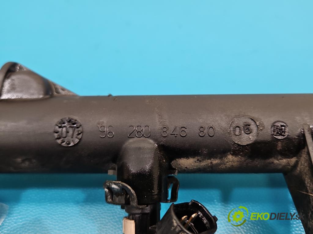 Citroen C4 Grand picasso I 2006-2013 1.8 16V EW7AF 125 HP manual 92 kW 1749 cm3 5- vstrek 7275N00823 (Vstrekovač paliva)