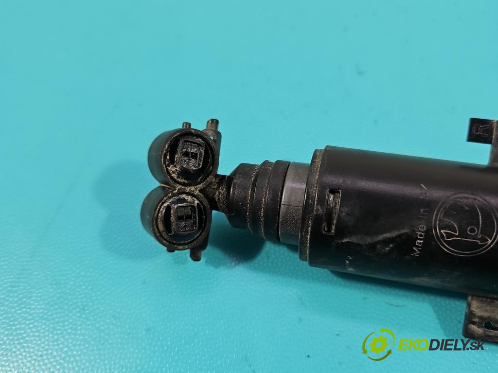 Skoda Yeti 2009-2017 2.0d 170 HP manual 125 kW 1968 cm3 5- ostrekovač reflektor: pravý 5L0955966