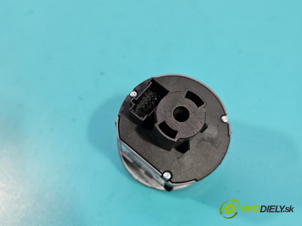 Skoda Yeti 2009-2017 2.0d 170 HP manual 125 kW 1968 cm3 5- prepínač světla: na doska: 5L0941431E