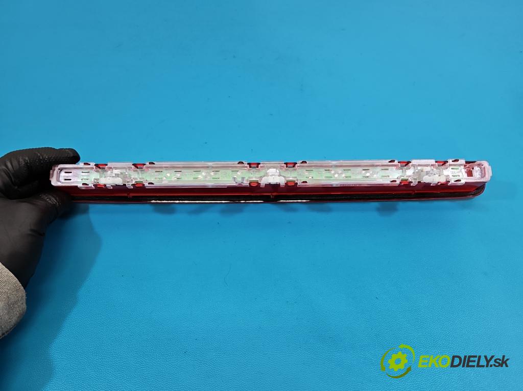 Skoda Yeti 2009-2017 2.0d 170 HP manual 125 kW 1968 cm3 5- světlo: stop: