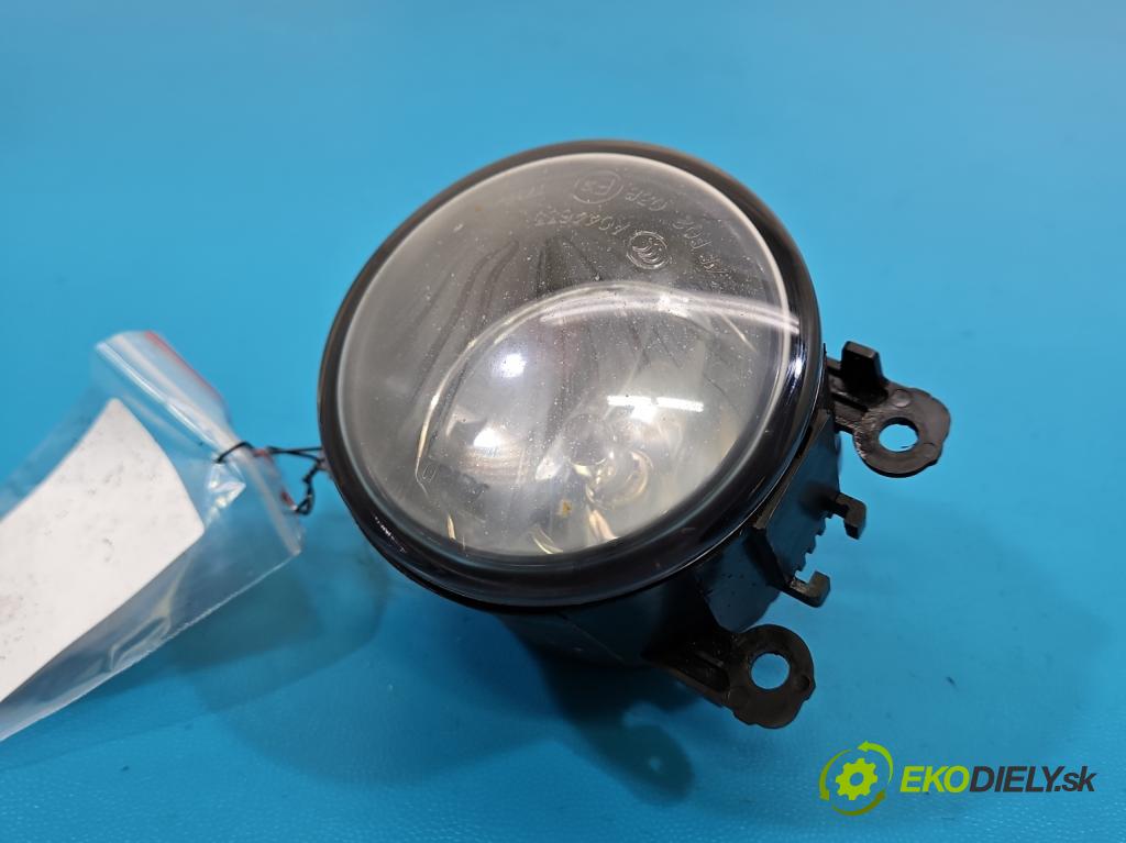 Mitsubishi Outlander II 2006-2013 2.0 DI-D 140 hp manual 103 kW 1968 cm3 5- Halogen pravý 89208357 (Klika dveří ostatní)