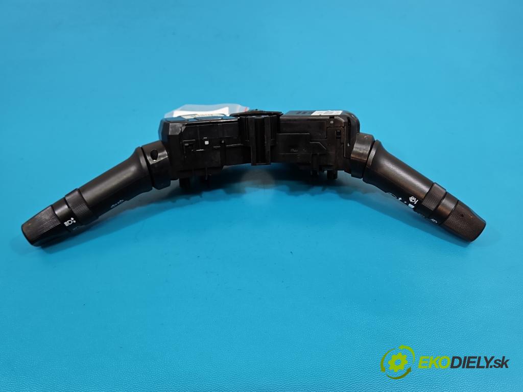 Hyundai I20 I 2008-2014 1.2 16V 78 HP manual 57.2 kW 1248 cm3 5- prepínač komplex: 93420-1J110 (Prepínacie páčky pod volantom)