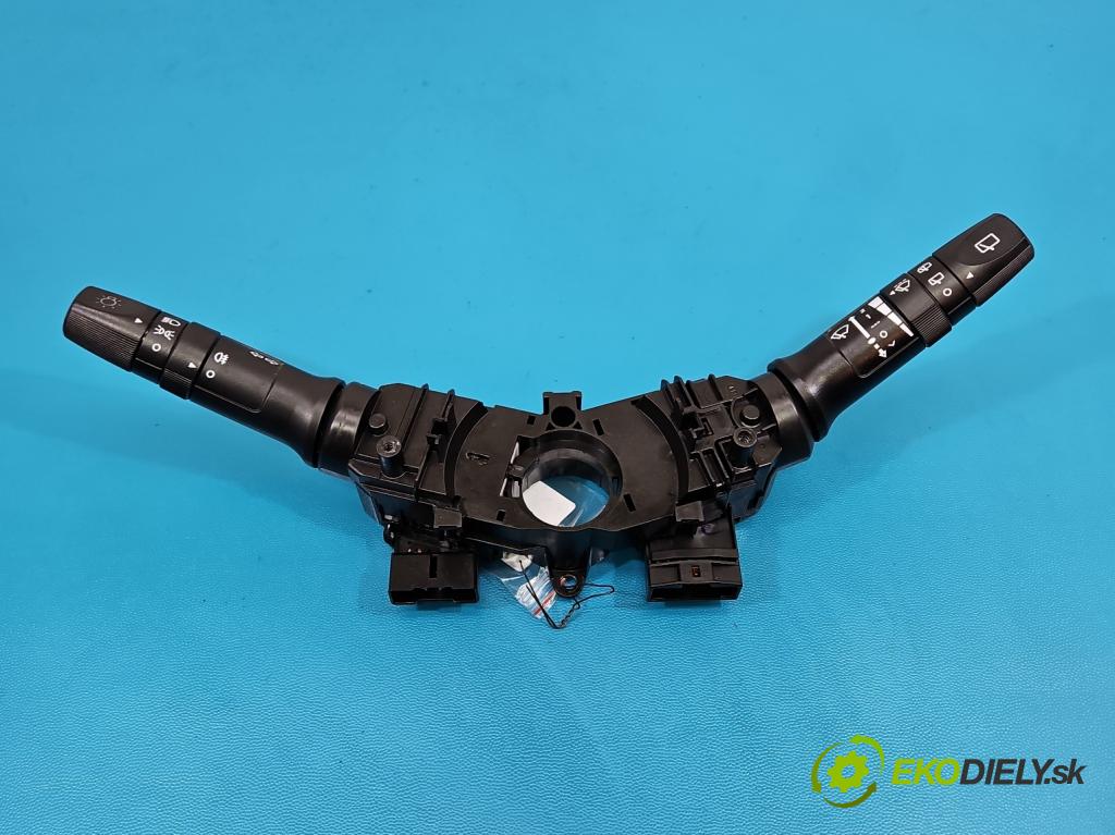 Hyundai I20 I 2008-2014 1.2 16V 78 hp manual 57.2 kW 1248 cm3 5- Přepínač sdružený 93420-1J110 (Páčky pod volantem)