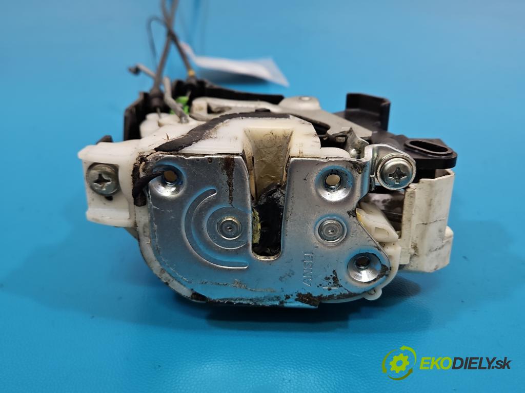 Mitsubishi Outlander II 2006-2013 2.0 DI-D 140 HP manual 103 kW 1968 cm3 5- zámok predné ľavý