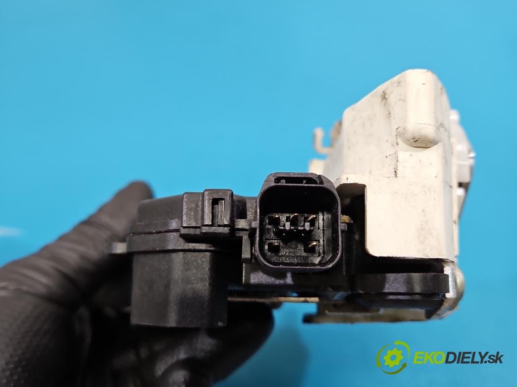 Mitsubishi Outlander II 2006-2013 2.0 DI-D 140 HP manual 103 kW 1968 cm3 5- zámok predné ľavý