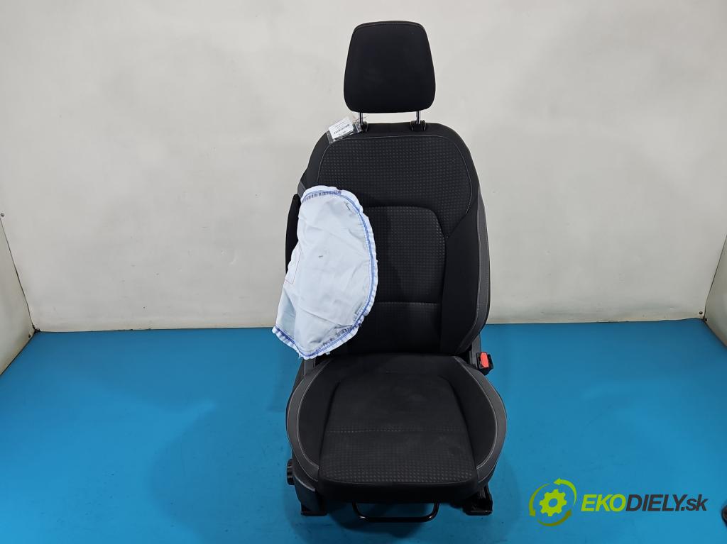 Ford Focus Mk4 2018- 1.0 ecoboost 125 HP manual 92 kW 999 cm3 5- Sedačka pravý  (Sedadlo)