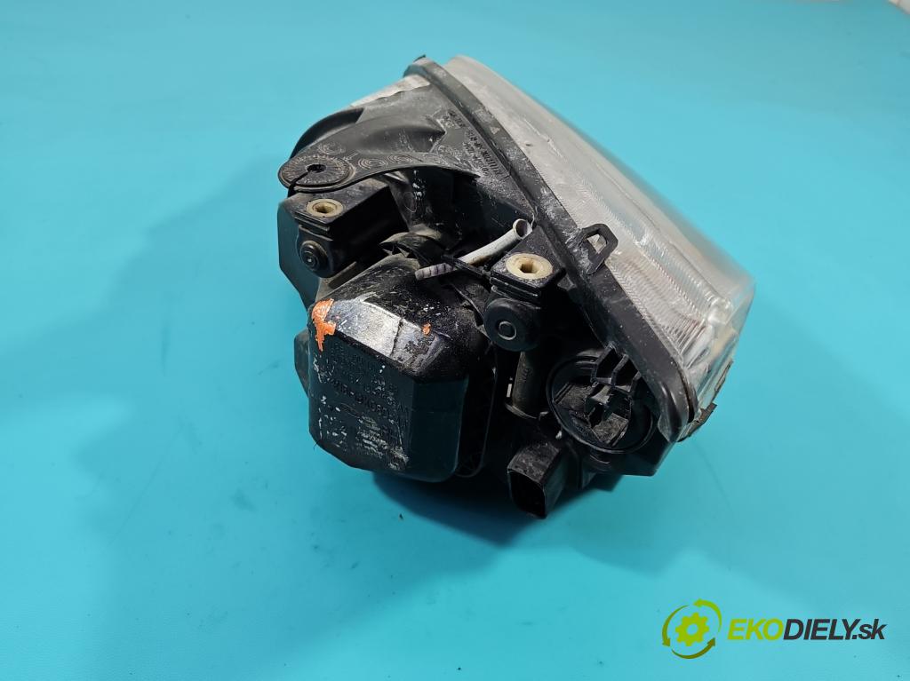 Ford Focus Mk2 2004-2011 1.8 tdci 116 HP manual 85 kW 1753 cm3 5- Reflektor: pravý 4M51-13W029-AF (Svetlo predné pravé)