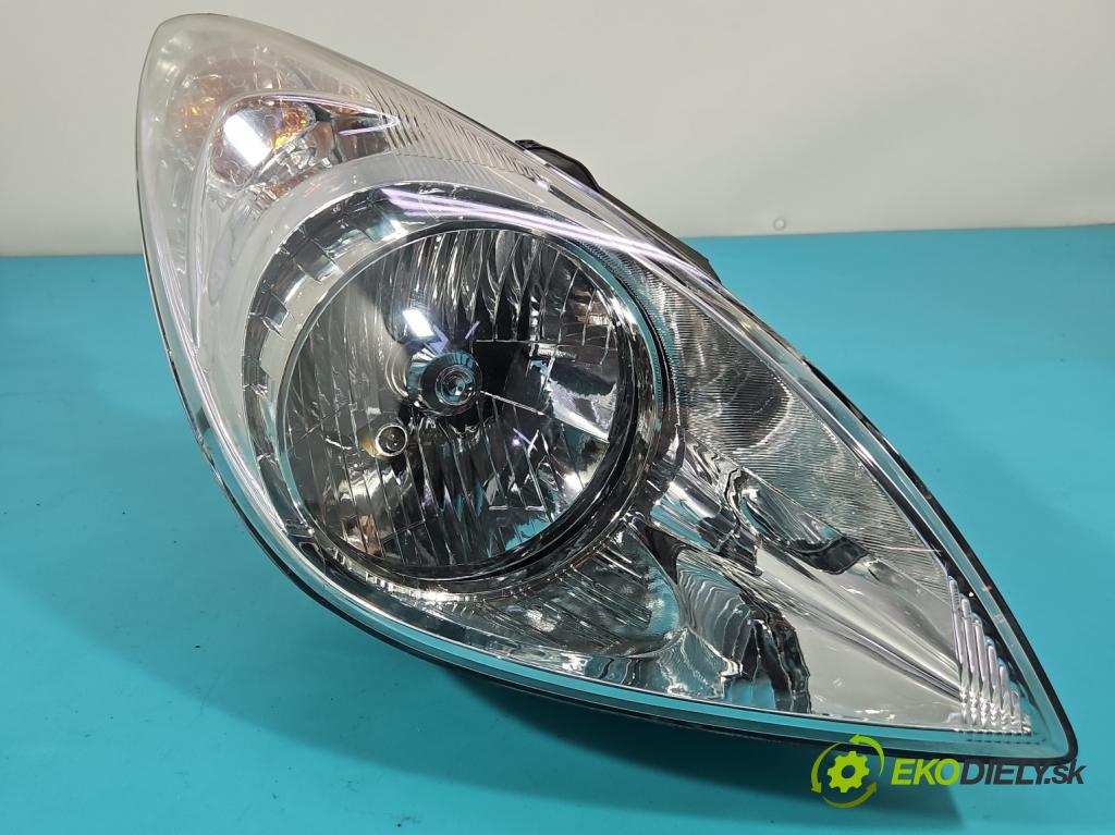 Hyundai I20 I 2008-2014 1.2 16V 78 hp manual 57.2 kW 1248 cm3 5- světlo pravý  (Pravé přední světlo)