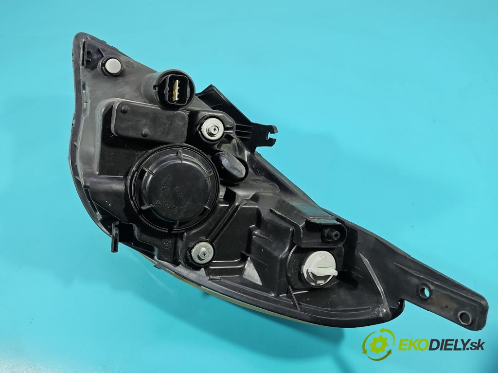 Hyundai I20 I 2008-2014 1.2 16V 78 HP manual 57.2 kW 1248 cm3 5- Reflektor: pravý  (Svetlo predné pravé)
