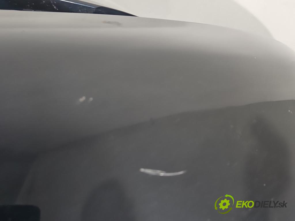 Toyota Verso 2009-2018 2.0 D4D 125 HP manual 92 kW 1998 cm3 5- nárazník predné 53112-0F070 (Kľučka dverí ostatné)