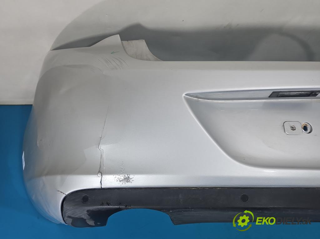 Opel Astra IV 2009-2015 1.4 T 140 HP manual 103 kW 1364 cm3 4- nárazník zadné  (Kľučka dverí ostatné)
