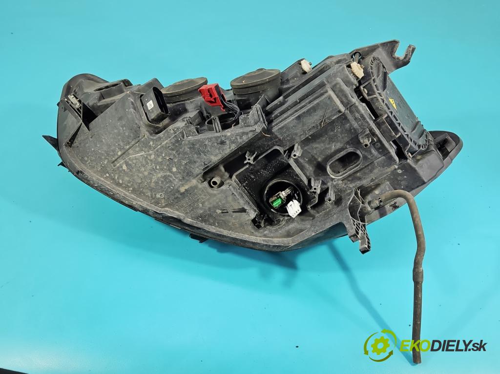 Audi A6 C7 2011-2018 2.0 tdi 177 HP automatic 130 kW 1968 cm3 5- Reflektor: pravý 4G0941044J (Svetlo predné pravé)