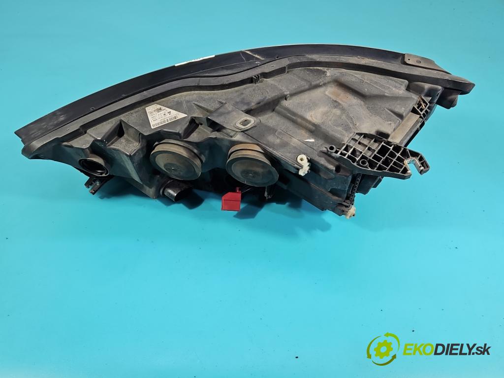Audi A6 C7 2011-2018 2.0 tdi 177 HP automatic 130 kW 1968 cm3 5- Reflektor: pravý 4G0941044J (Svetlo predné pravé)