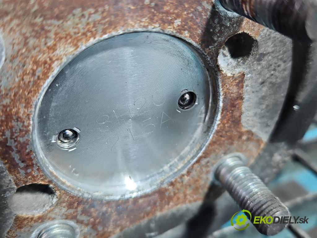 Mitsubishi Outlander II 2006-2013 2.0 DI-D 140 HP manual 103 kW 1968 cm3 5- Most: zadní: 8H20