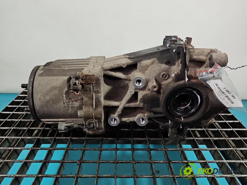 Mitsubishi Outlander II 2006-2013 2.0 DI-D 140 HP manual 103 kW 1968 cm3 5- Most: zadní: 8H20
