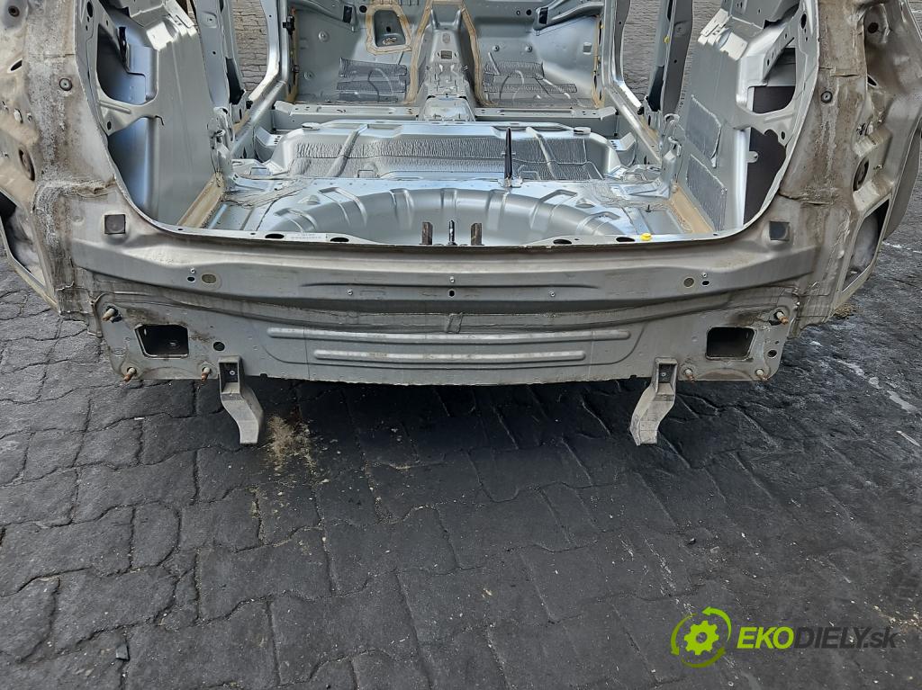 Ford Focus Mk4 2018- 1.0 ecoboost 125 HP manual 92 kW 999 cm3 5- pas zadní:
