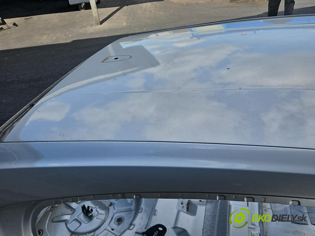 Ford Focus Mk4 2018- 1.0 ecoboost 125 HP manual 92 kW 999 cm3 5- strecha