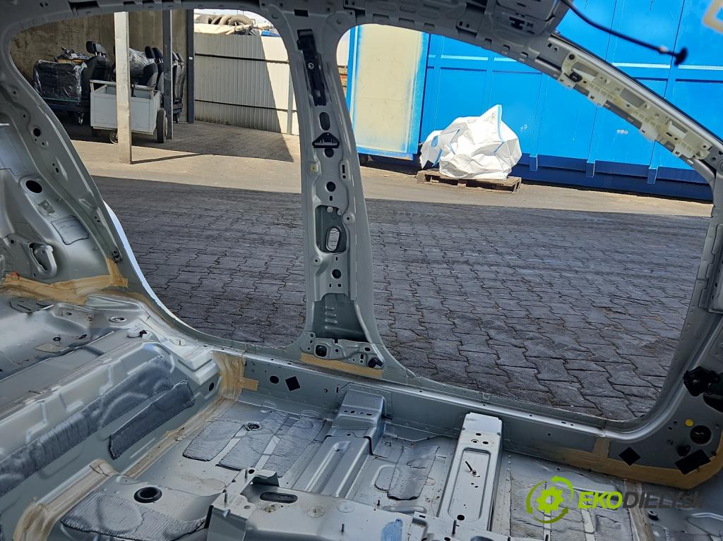 Ford Focus Mk4 2018- 1.0 ecoboost 125 HP manual 92 kW 999 cm3 5- Práh: ľavý  (Karoséria ostatné)