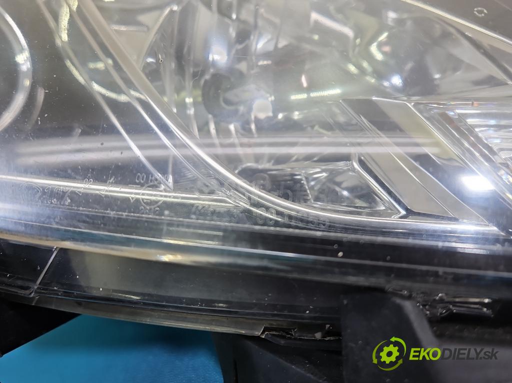 Mazda 6 II GH 2007-2012 2.2 citd 125 HP manual 92 kW 2184 cm3 5- Reflektor: pravý  (Svetlo predné pravé)