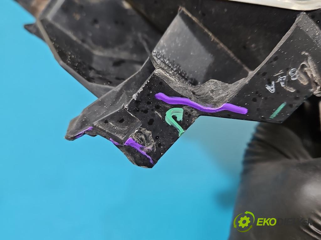 Mazda 6 II GH 2007-2012 2.2 citd 125 HP manual 92 kW 2184 cm3 5- Reflektor: pravý  (Svetlo predné pravé)