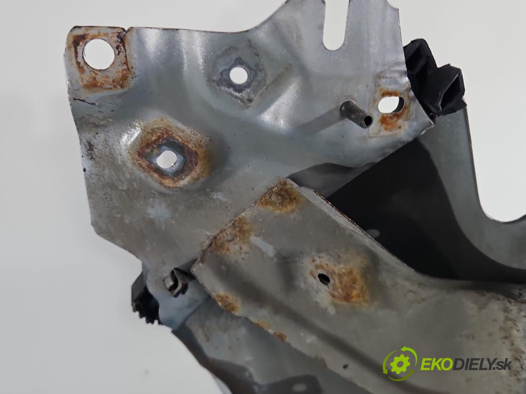 Mazda 6 II GH 2007-2012 2.2 citd 125 HP manual 92 kW 2184 cm3 5- blatník predné pravý  (Kľučka dverí ostatné)