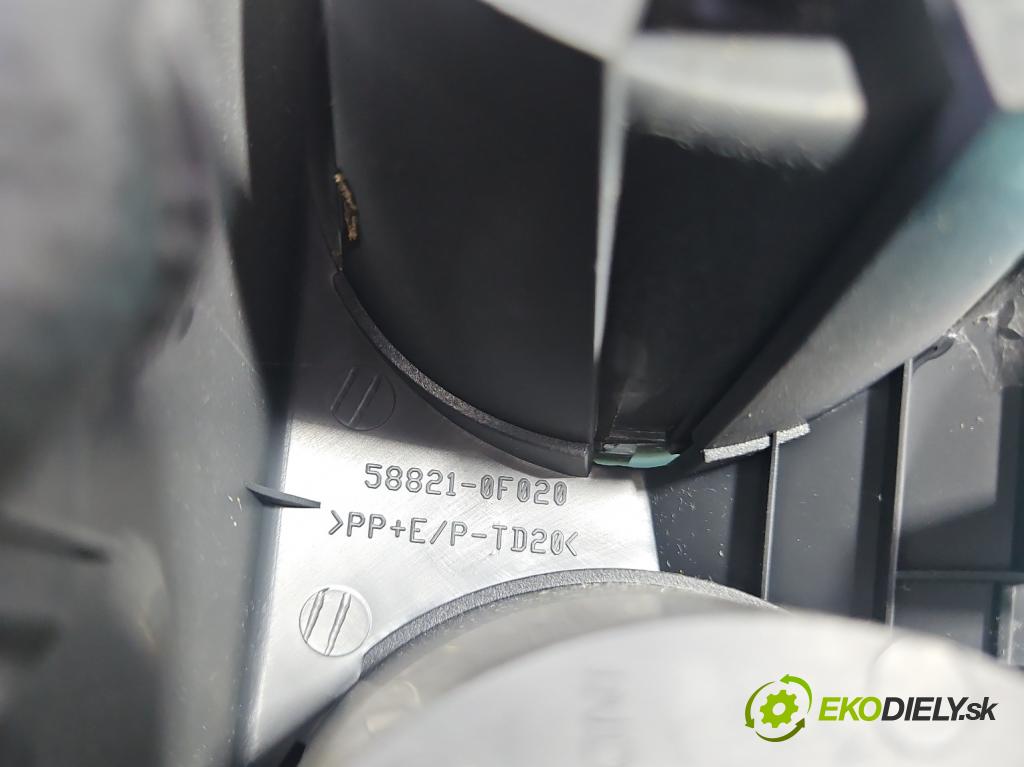 Toyota Verso 2009-2018 2.0 D4D 125 HP manual 92 kW 1998 cm3 5- Rukojeť: na nápoje: 58821-0F020 (Držiak (úchyt) na nápoje)