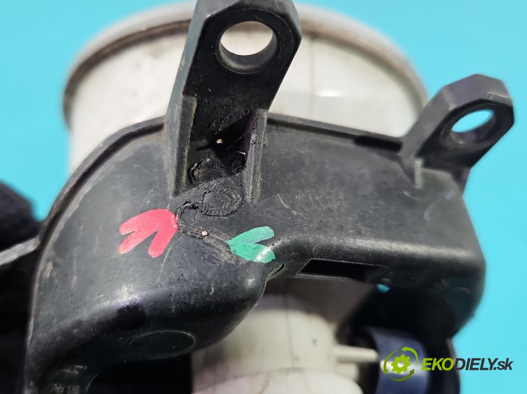 Toyota Verso 2009-2018 2.0 D4D 125 HP manual 92 kW 1998 cm3 5- Halogen ľavý 90008497 (Kľučka dverí ostatné)
