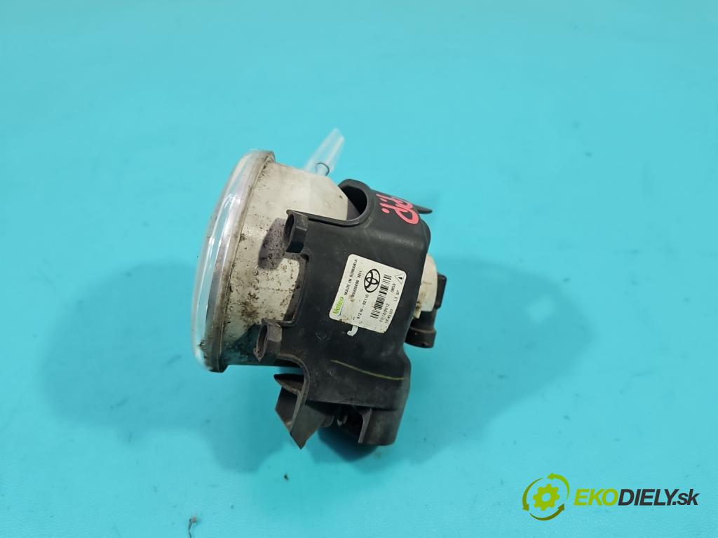 Toyota Verso 2009-2018 2.0 D4D 125 HP manual 92 kW 1998 cm3 5- Halogen pravý 81210-02110 (Kľučka dverí ostatné)