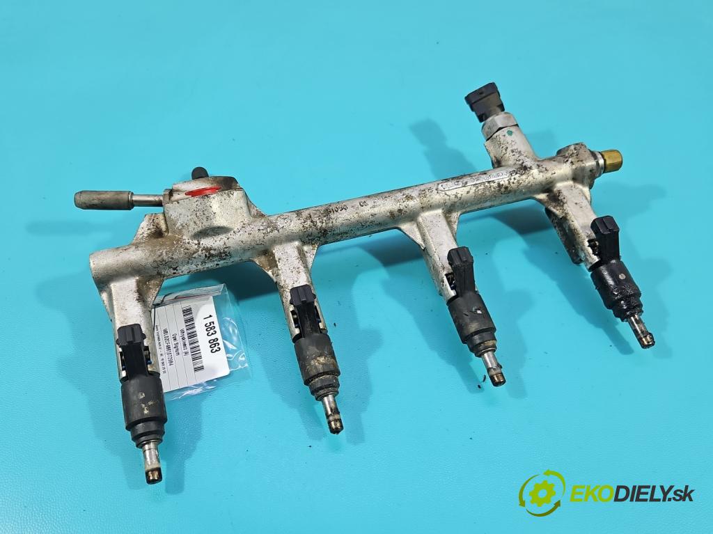 Opel Signum 2.2 16V 155 HP manual 114 kW 2198 cm3 5- vstrek 3860-501 (Vstrekovač paliva)