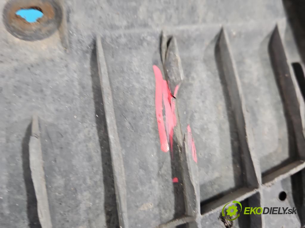 Toyota Verso 2009-2018 2.0 D4D 125 HP manual 92 kW 1998 cm3 5- kryt plast 52618-0F010