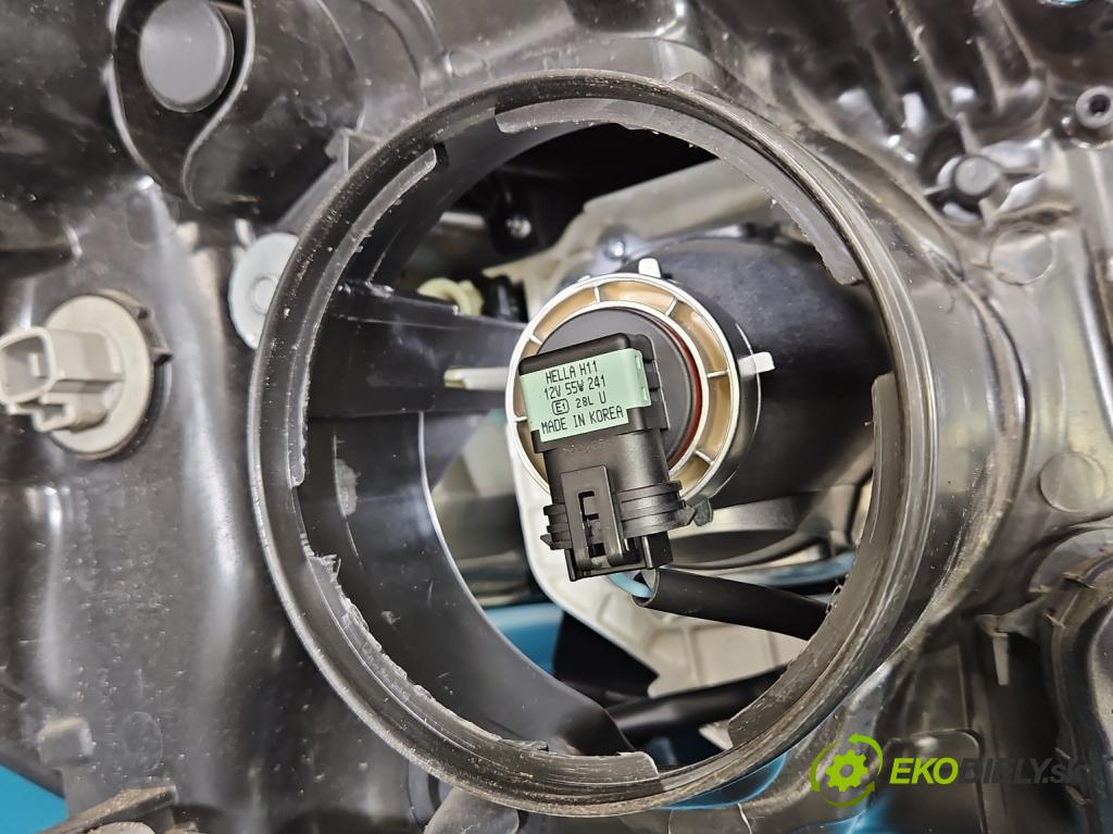 Toyota Verso 2009-2018 2.0 D4D 125 HP manual 92 kW 1998 cm3 5- Reflektor: ľavý  (Kľučka dverí ostatné)