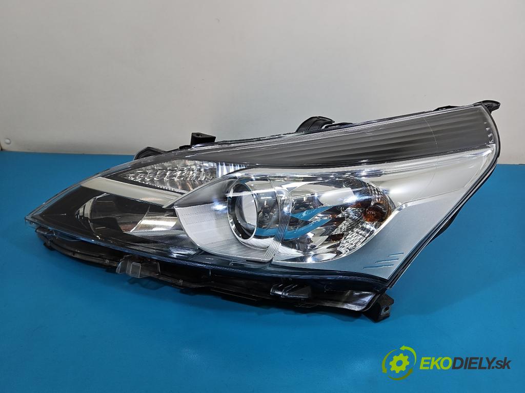 Toyota Verso 2009-2018 2.0 D4D 125 HP manual 92 kW 1998 cm3 5- Reflektor: ľavý  (Kľučka dverí ostatné)