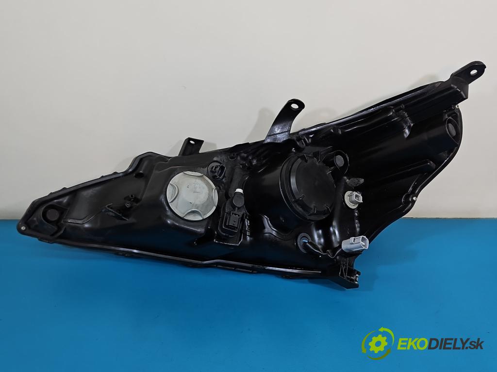 Toyota Verso 2009-2018 2.0 D4D 125 HP manual 92 kW 1998 cm3 5- Reflektor: pravý 81130-0F161-00 (Svetlo predné pravé)