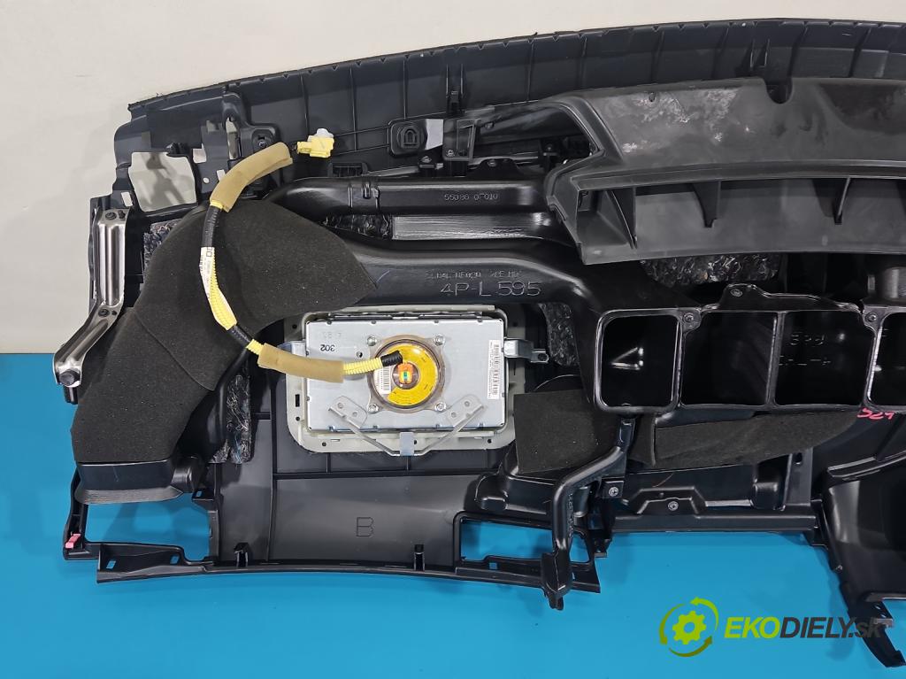 Toyota Verso 2009-2018 2.0 D4D 125 HP manual 92 kW 1998 cm3 5- kokpit,pristrojová doska rozdeľovacia