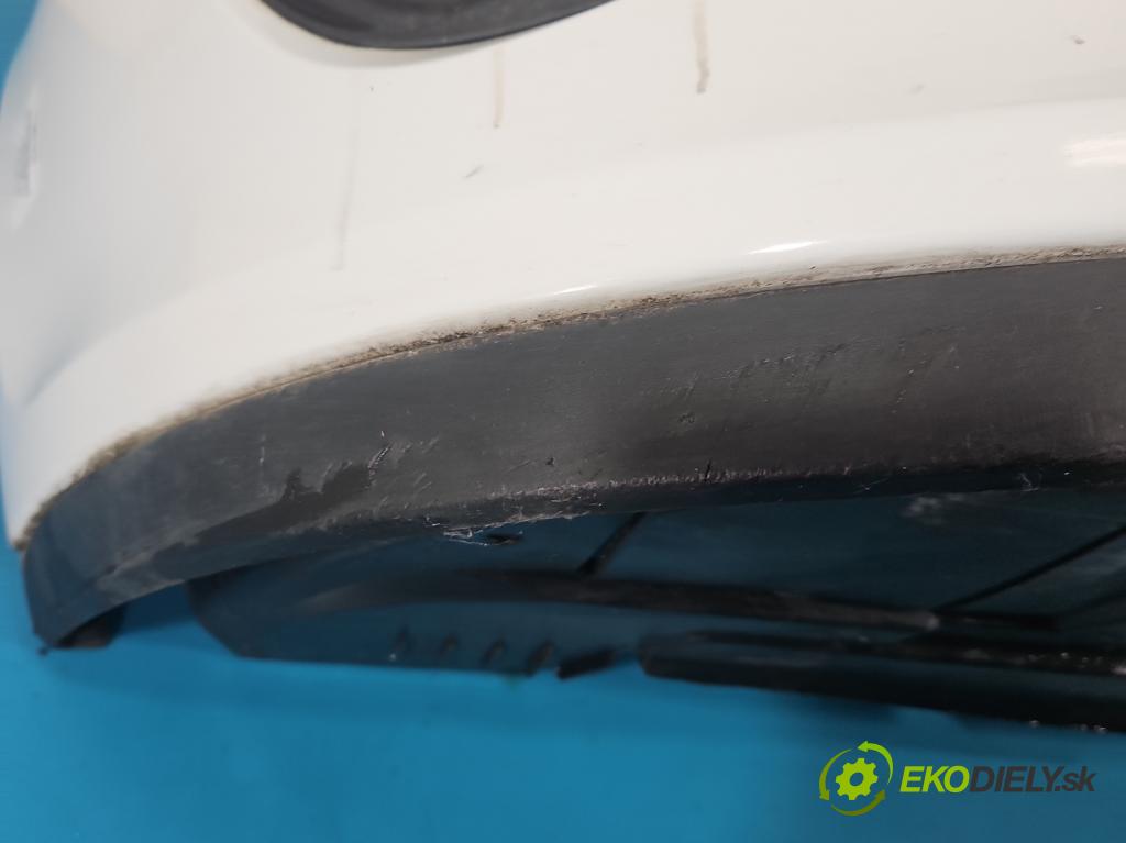 Renault Clio III 2005-2012 1.5 dci 68 HP manual 50 kW 1461 cm3 3- nárazník predné  (Kľučka dverí ostatné)