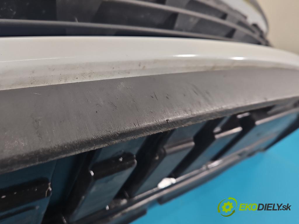 Renault Clio III 2005-2012 1.5 dci 68 HP manual 50 kW 1461 cm3 3- nárazník predné  (Kľučka dverí ostatné)