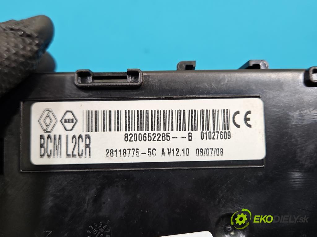 Renault Clio III 2005-2012 1.5 dci 68 HP manual 50 kW 1461 cm3 3- riadiaca jednotka ostatné 8200652285B