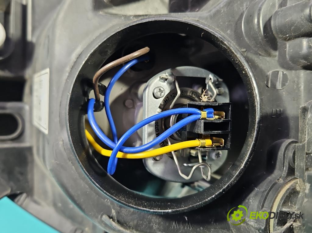 Renault Clio III 2005-2012 1.5 dci 68 HP manual 50 kW 1461 cm3 3- Reflektor: ľavý  (Kľučka dverí ostatné)