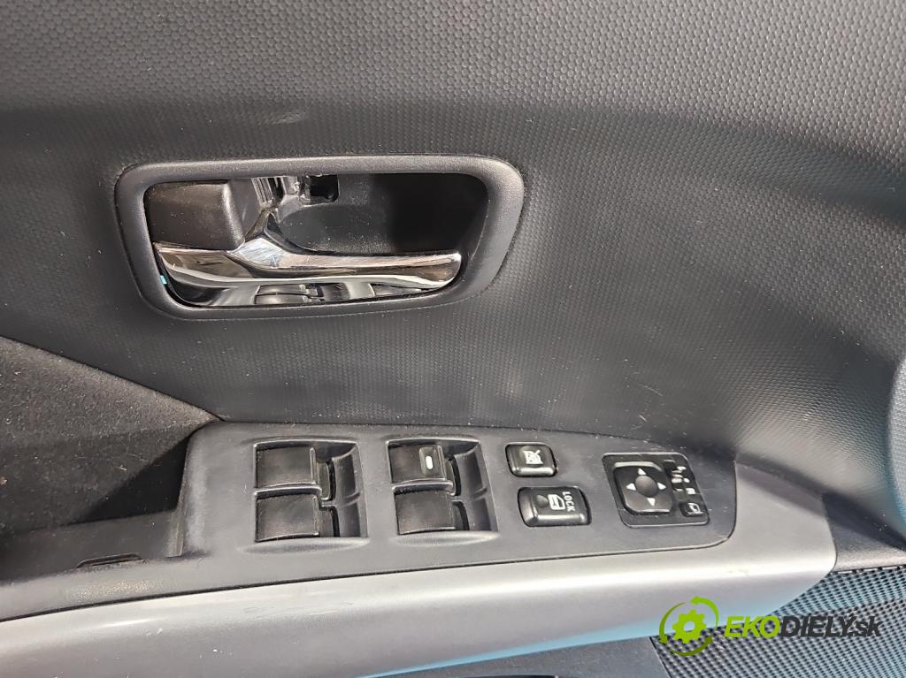Mitsubishi Outlander II 2006-2013 2.0 DI-D 140 HP manual 103 kW 1968 cm3 5- Čalounictví: dvere predné ľavé