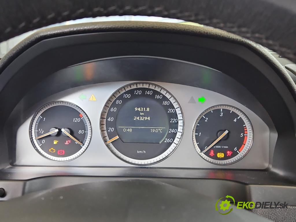 Mercedes C W204 2007-2014 2.2 CDI 136hp manual 100 kW 2148 cm3 4- Přístrojová deska A2C53257641 (Přístrojová deska)